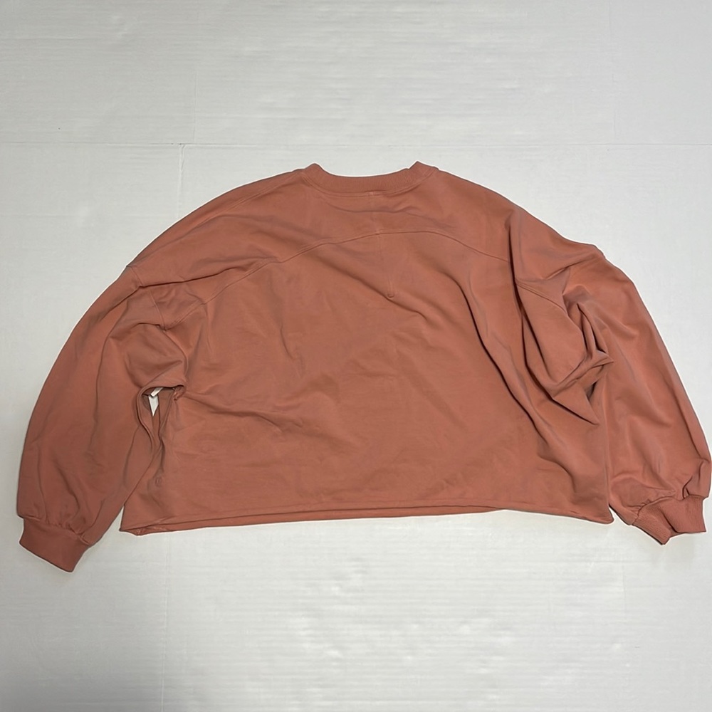 Lululemon Oversized Crew - Picture 2 of 6